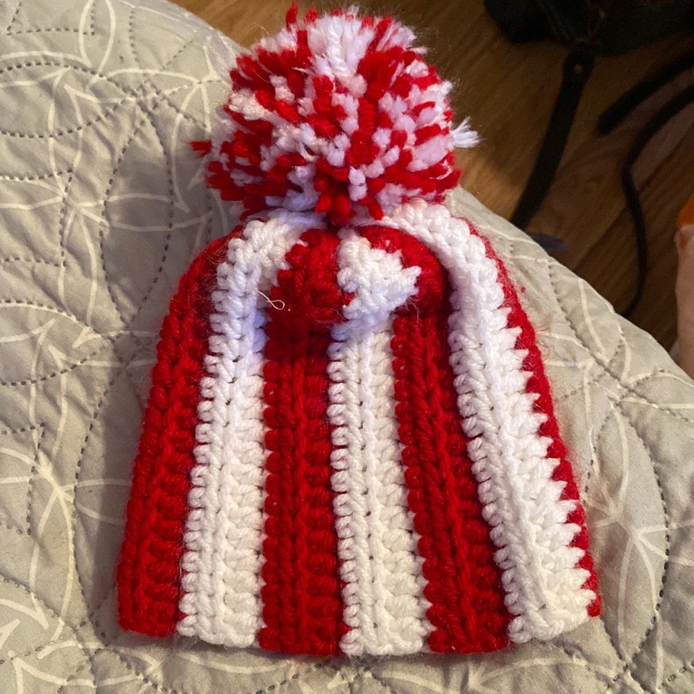 Newborn crocheted hat. Homemade